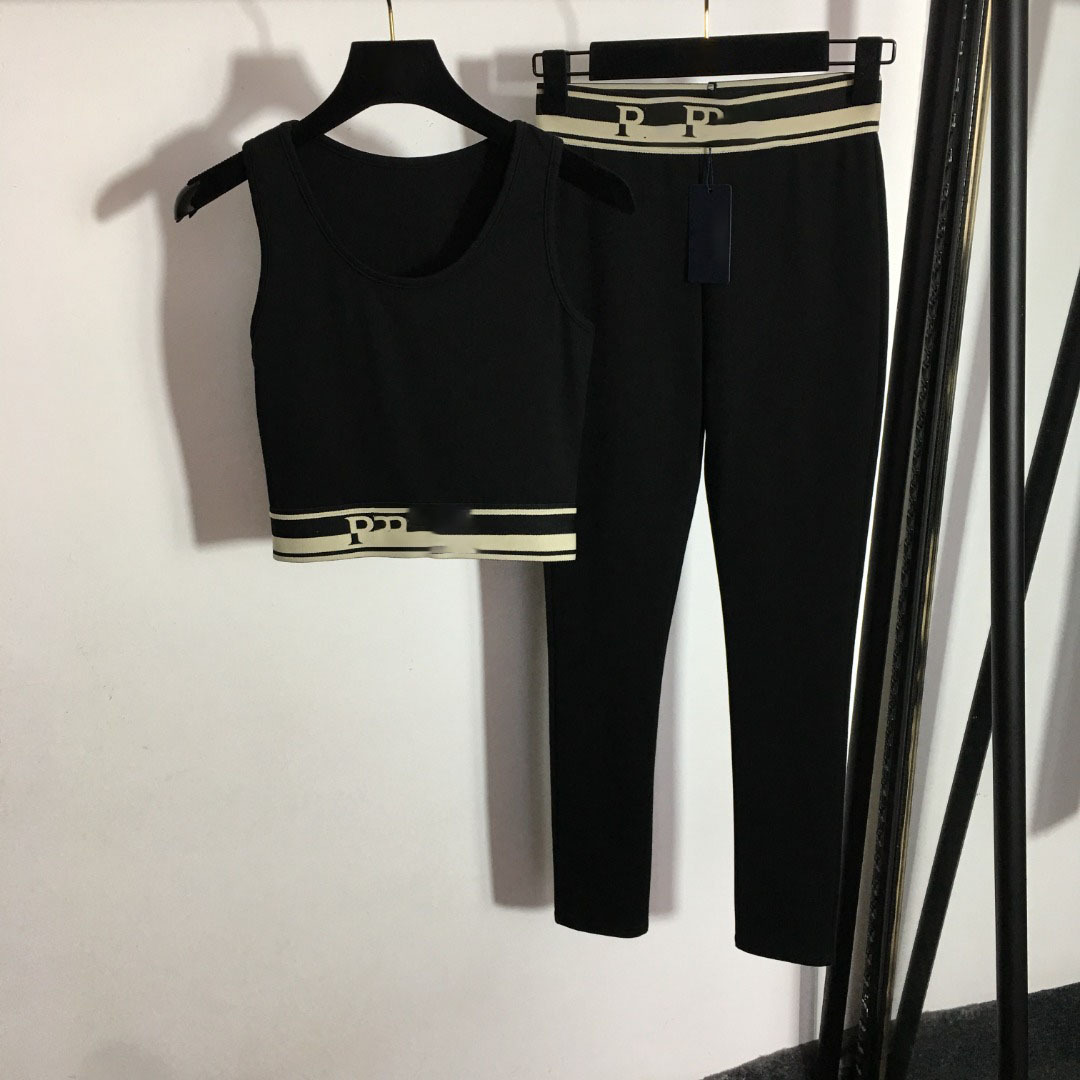 222 XL 2023 Spring Summer Brand Same Style Short Skirt Two PIeces Sets High Quality Women's Two Piece Pants Black Sleeveless MEIYI
222 XL 2023 Spring Summer Brand Same Style Short Skirt Two PIeces Sets High Quality Women's Two Piece Pants Black Sleeveless MEIYI