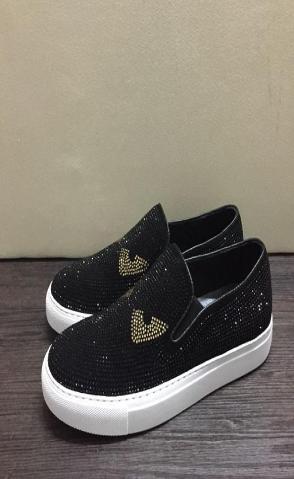 New Italy Style Fashion skull Dress Wedding Shoes Black Diamond Rhinestones Spikes men Nonslip Round Toe Casual Loafers Rivets Fl3792110
New Italy Style Fashion skull Dress Wedding Shoes Black Diamond Rhinestones Spikes men Nonslip Round Toe Casual Loafers Rivets Fl3792110