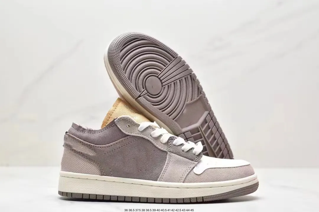 2023 Oversized designer shoes sneakers loafers thick bottom stitching small white with black leather shoes white velvet women canvas shoes sneakers crime flat lace, Grey
2023 Oversized designer shoes sneakers loafers thick bottom stitching small white with black leather shoes white velvet women canvas shoes sneakers crime flat lace, Grey