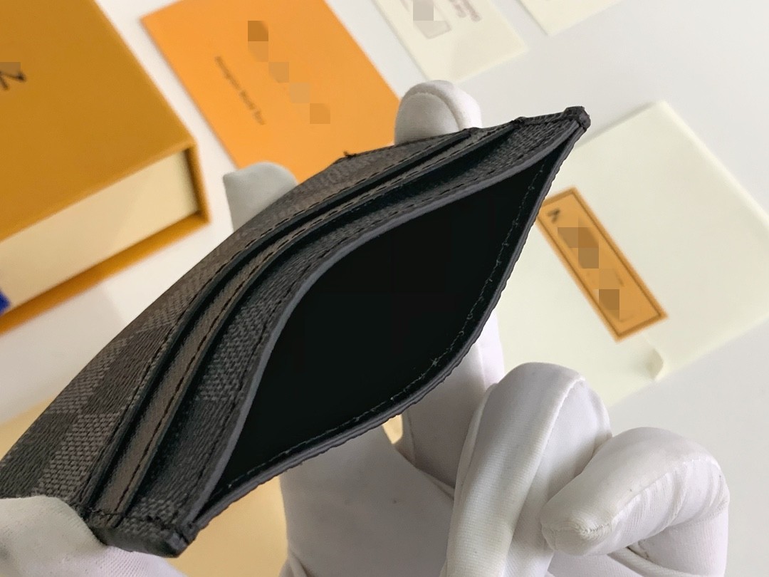 CASSANDRE Money Clips famous purses men wallets designer handbags ladies coin purse luxury clutch casual totes Envelope bags classic Leather Card holder
CASSANDRE Money Clips famous purses men wallets designer handbags ladies coin purse luxury clutch casual totes Envelope bags classic Leather Card holder