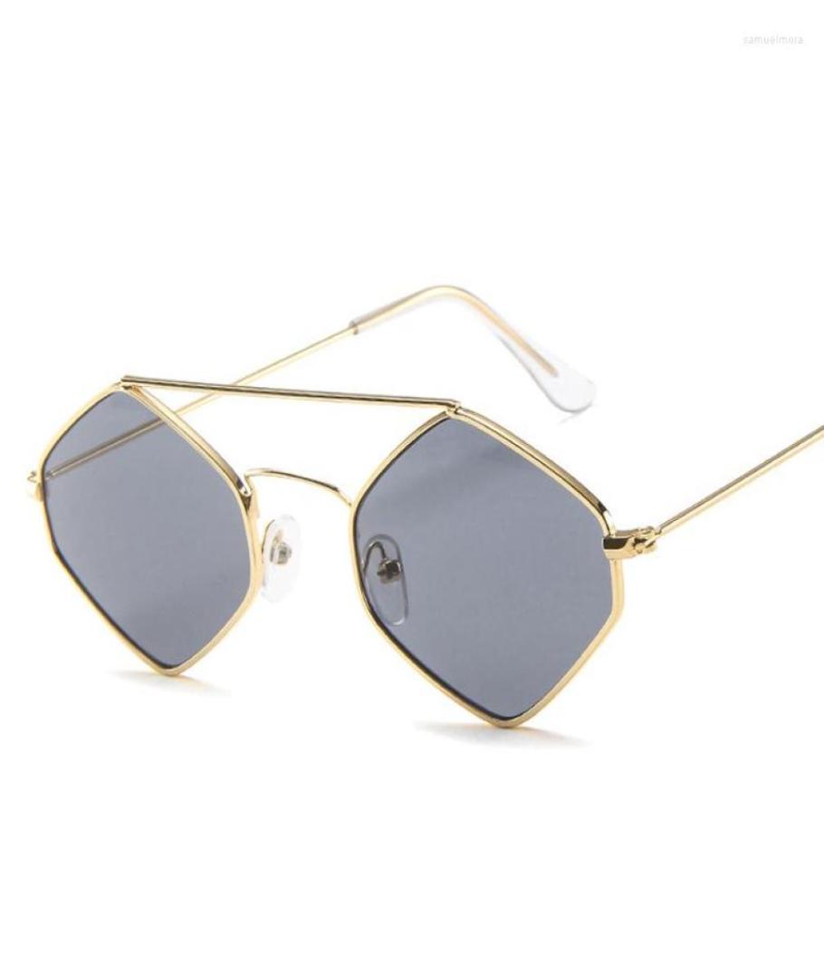 Sunglasses Fashion Women Brand Designer Small Frame Polygon Clear Lens Men Vintage Sun Glasses Hexagon Metal4867088
Sunglasses Fashion Women Brand Designer Small Frame Polygon Clear Lens Men Vintage Sun Glasses Hexagon Metal4867088