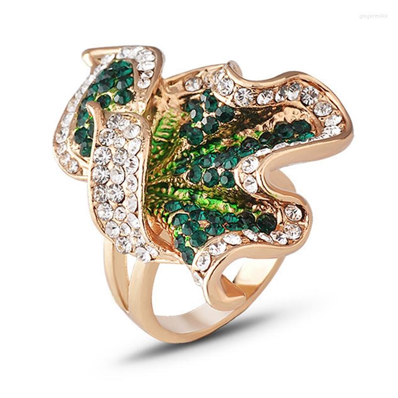 Cluster Rings Luxury Gold Color Crystal For Women Exquisite Vintage Sexy Couple Engagement Wedding Aesthetic Jewelry Accessories
Cluster Rings Luxury Gold Color Crystal For Women Exquisite Vintage Sexy Couple Engagement Wedding Aesthetic Jewelry Accessories