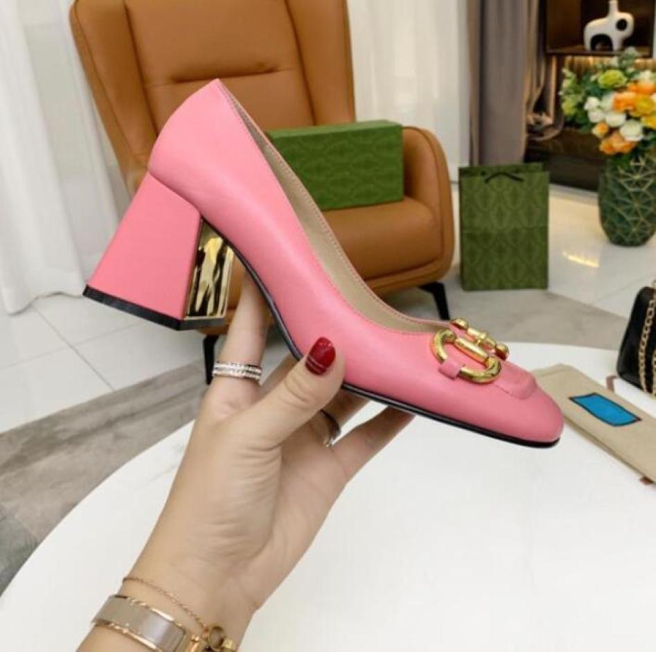 2021 New Dress shoes cowhide high heels Summer fashion Coarser heel Women Shoes 100 leather Metal lady High High heeled boat shoe5412725, Red 
2021 New Dress shoes cowhide high heels Summer fashion Coarser heel Women Shoes 100 leather Metal lady High High heeled boat shoe5412725, Red