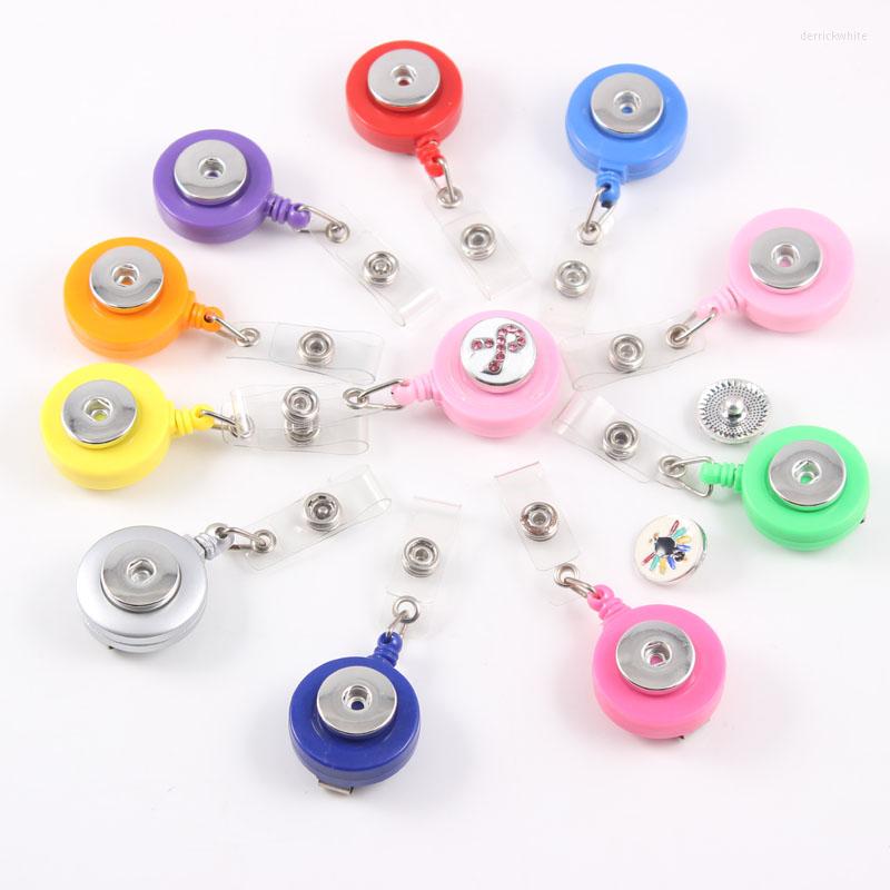 Pendant Necklaces 10 Colors 18MM Snap Button ID Badge Holder Roller Clip Back Belt Extend Nylon Cord Retracting School Office
Pendant Necklaces 10 Colors 18MM Snap Button ID Badge Holder Roller Clip Back Belt Extend Nylon Cord Retracting School Office