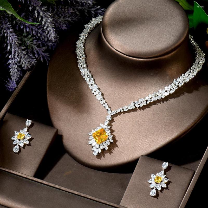 Necklace Earrings Set HIBRIDE African 2 Pcs And Earring For Women Bridal Luxury Dubai Nigeria CZ Wedding Party Gifts N-1894, Picture shown
Necklace Earrings Set HIBRIDE African 2 Pcs And Earring For Women Bridal Luxury Dubai Nigeria CZ Wedding Party Gifts N-1894, Picture shown