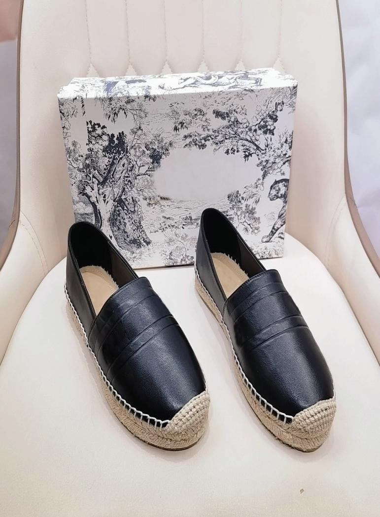 Luxury Designer Shoes Granville Espadrille Casual Black Embossed Lambskin Luxurys Sneaker Sports and Leisure Women3952814, Red
Luxury Designer Shoes Granville Espadrille Casual Black Embossed Lambskin Luxurys Sneaker Sports and Leisure Women3952814, Red