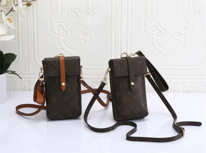 MT LOCKME TENDER Designer bags mini Mobile phone bag Shoulder Crossbody handbags tote women PU monograms messenger wallet Satchels lady clutch Purse handbag
MT LOCKME TENDER Designer bags mini Mobile phone bag Shoulder Crossbody handbags tote women PU monograms messenger wallet Satchels lady clutch Purse handbag