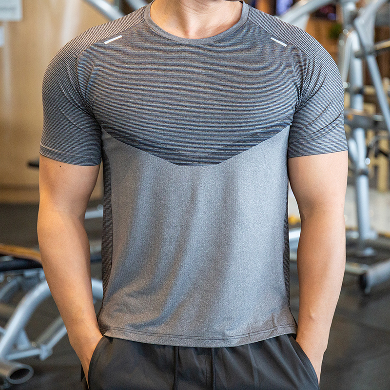 Men's T-Shirts Summer Quick Dry Men Running T-Shirts Gym Fitness Workout Jogging Sports Bodybuilding Short Sleeve elastic Top Sportswear Jersey 230420, R435 green
Men's T-Shirts Summer Quick Dry Men Running T-Shirts Gym Fitness Workout Jogging Sports Bodybuilding Short Sleeve elastic Top Sportswear Jersey 230420, R435 green