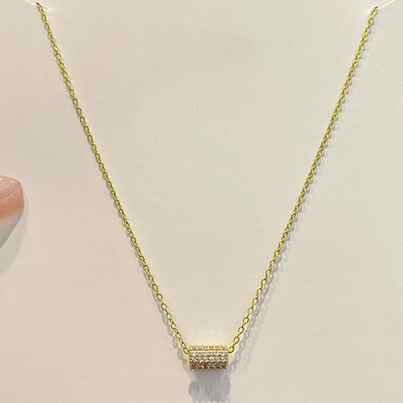 Pendant Necklaces Luxury Openwork Necklace Micro Wax Inlaid Natural Zircon Women 14K Gold Plated Round Long Ladies High Fashion Jewelry
Pendant Necklaces Luxury Openwork Necklace Micro Wax Inlaid Natural Zircon Women 14K Gold Plated Round Long Ladies High Fashion Jewelry