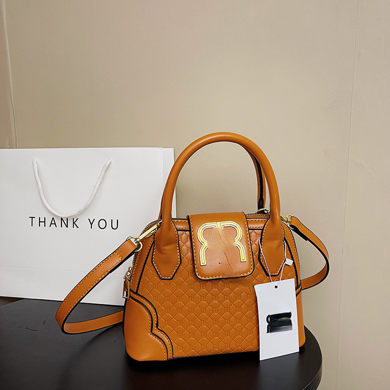 Fashion French High Sense Stewardess Bag Retro Small Square Bag Square Bags Women's Messenger Bags, 23*9*16cm
Fashion French High Sense Stewardess Bag Retro Small Square Bag Square Bags Women's Messenger Bags, 23*9*16cm