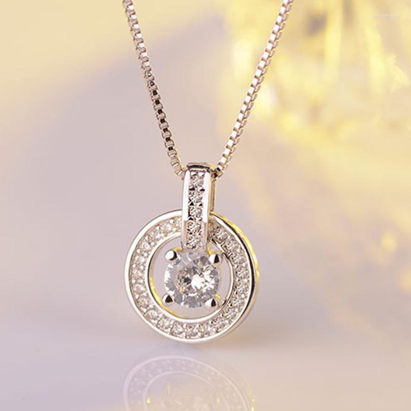 Pendant Necklaces Elegant Round Crystal Necklace Creative Rotatable Women's Wedding Pendants Charming Party Fashion Jewelry
Pendant Necklaces Elegant Round Crystal Necklace Creative Rotatable Women's Wedding Pendants Charming Party Fashion Jewelry