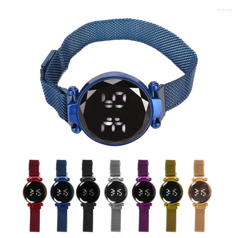 Wristwatches Women LED Watch Touch Screen Large Display Durable Alloy Fashion Design Digital For Girl Adoult A
Wristwatches Women LED Watch Touch Screen Large Display Durable Alloy Fashion Design Digital For Girl Adoult A