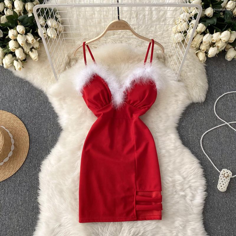 Casual Dresses Autumn And Winter Christmas Sexy V-neck Fur Stitching Wrapped Halter Mid-length Section Hip Dress, Black
Casual Dresses Autumn And Winter Christmas Sexy V-neck Fur Stitching Wrapped Halter Mid-length Section Hip Dress, Black
