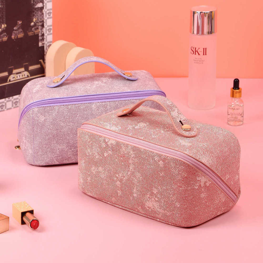 Japanese Luggage Special PU Leather Large Capacity Multifunctional Cosmetic Bag Advanced Sense ins Wind Washing Bag Factory 230420, Haze purple
Japanese Luggage Special PU Leather Large Capacity Multifunctional Cosmetic Bag Advanced Sense ins Wind Washing Bag Factory 230420, Haze purple