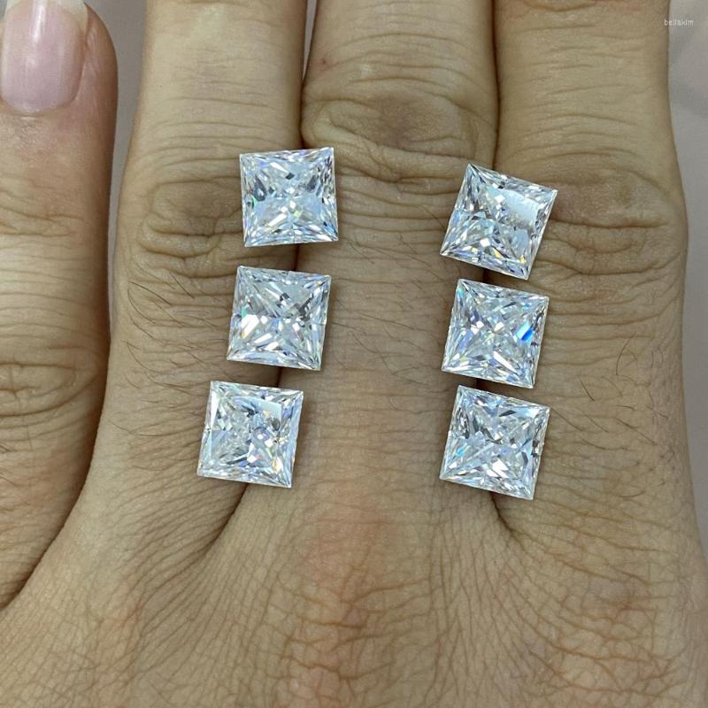Loose Diamonds Princess Cut Moissanite Diamond 9x9mm 4cts VVS1 Clarity White D Color Synthetic Stone
Loose Diamonds Princess Cut Moissanite Diamond 9x9mm 4cts VVS1 Clarity White D Color Synthetic Stone