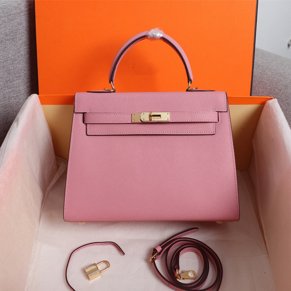 Thread Bag Designer Handbags Palmar pattern Kelies Evening Bags Birkins Leather Women'S Designer Bags Tote Handbag Luxury Female Crossbody Bag H Family 22 25 28cm, Beige
Thread Bag Designer Handbags Palmar pattern Kelies Evening Bags Birkins Leather Women'S Designer Bags Tote Handbag Luxury Female Crossbody Bag H Family 22 25 28cm, Beige