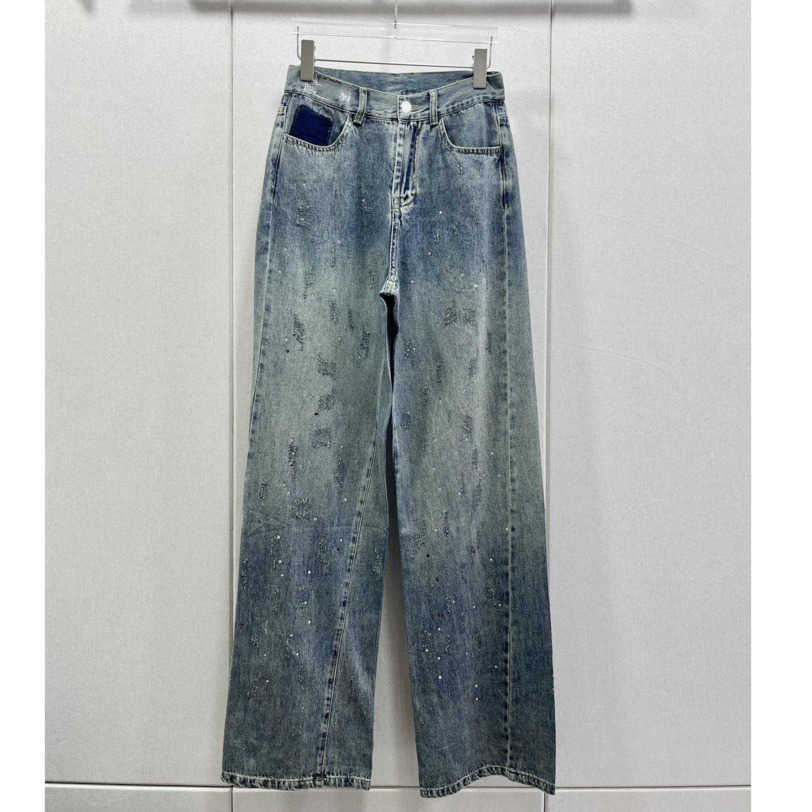 23ss designer women jeans Womens Pants Denim jeans Versatile Hot drill blue jeans High-waisted denim trousers high quality womens clothing a1
23ss designer women jeans Womens Pants Denim jeans Versatile Hot drill blue jeans High-waisted denim trousers high quality womens clothing a1