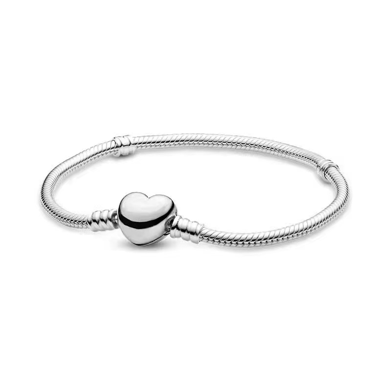 1pcs Drop Shipping Factory Silver Plated Heart Bracelets Snake Chain Fit for pandora Bangle Bracelet Women Children Gift B002
1pcs Drop Shipping Factory Silver Plated Heart Bracelets Snake Chain Fit for pandora Bangle Bracelet Women Children Gift B002