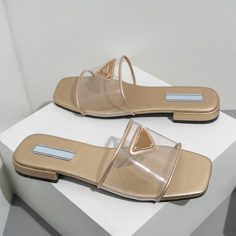 Women Designers clear PVC slipper Sandals Flat Slides Flip Flops Summer genuine Triangle leather Outdoor Loafers Bath Shoes Beachwear Slippers Black White prad, 2304pd22
Women Designers clear PVC slipper Sandals Flat Slides Flip Flops Summer genuine Triangle leather Outdoor Loafers Bath Shoes Beachwear Slippers Black White prad, 2304pd22