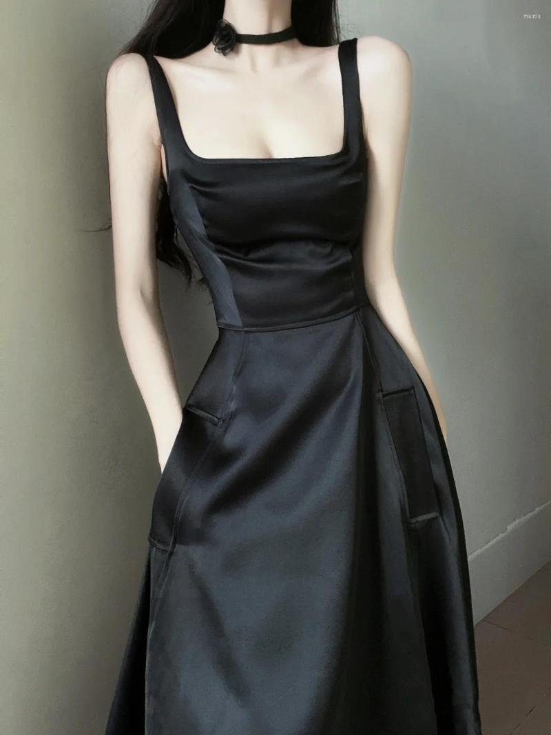 Casual Dresses Women Fashion Vintage Summer Black Dress Strap Sleeveless A-Line Party Evening Midi Vestidos Female Slim Prom Mujers
Casual Dresses Women Fashion Vintage Summer Black Dress Strap Sleeveless A-Line Party Evening Midi Vestidos Female Slim Prom Mujers