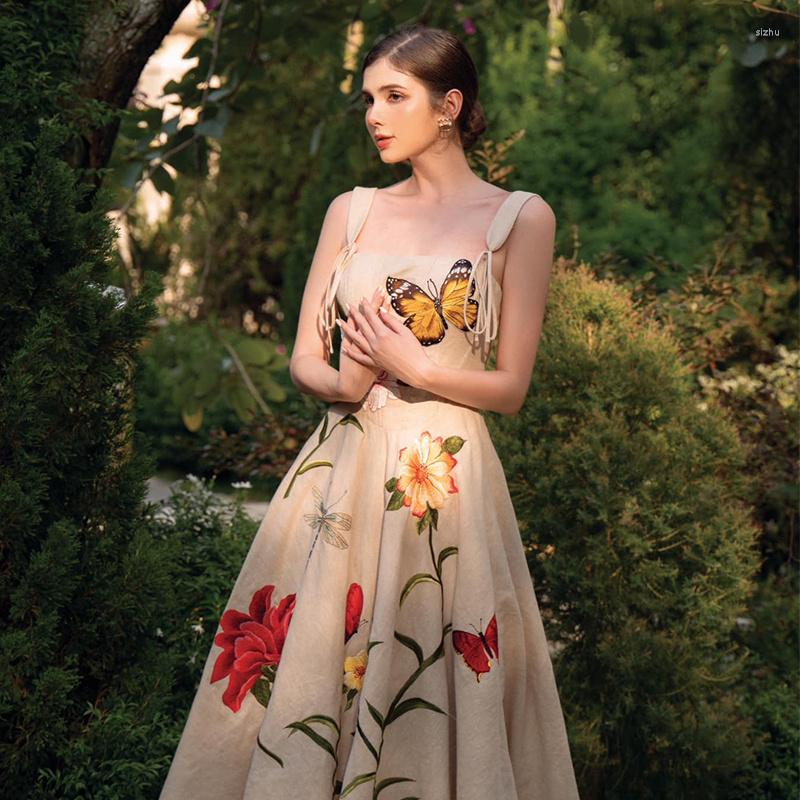 Casual Dresses French Floral Embroidered For Women 2023 Elegant Party Retro Waist-Tucked Spaghetti Straps Bohemian Midi Robe Dress G675, Beige
Casual Dresses French Floral Embroidered For Women 2023 Elegant Party Retro Waist-Tucked Spaghetti Straps Bohemian Midi Robe Dress G675, Beige
