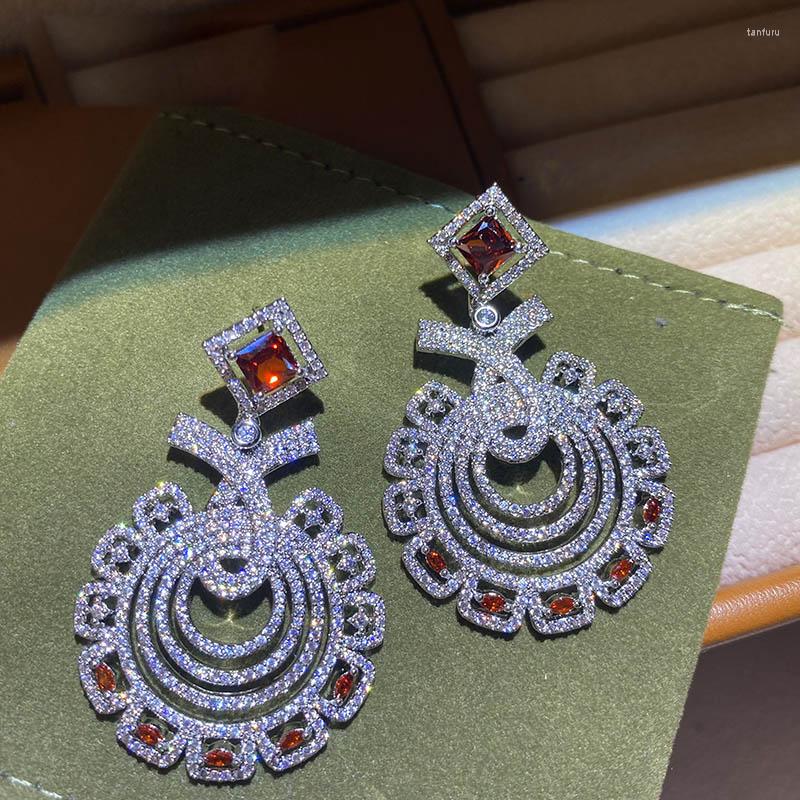 Dangle Earrings Lace Hoop Ins Style Gorgeous Women Baroque Luxury Red Zircon Dinner Banquet Advanced Anniversary Fine Jewelry
Dangle Earrings Lace Hoop Ins Style Gorgeous Women Baroque Luxury Red Zircon Dinner Banquet Advanced Anniversary Fine Jewelry