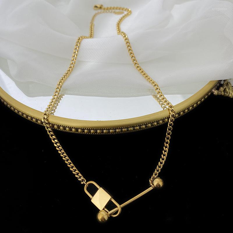 Choker LW 316L Stainless Steel Letter Love Lock Pendant Thick Chain Necklace Female Fashion Retro Exaggerated Punk Style Party
Choker LW 316L Stainless Steel Letter Love Lock Pendant Thick Chain Necklace Female Fashion Retro Exaggerated Punk Style Party