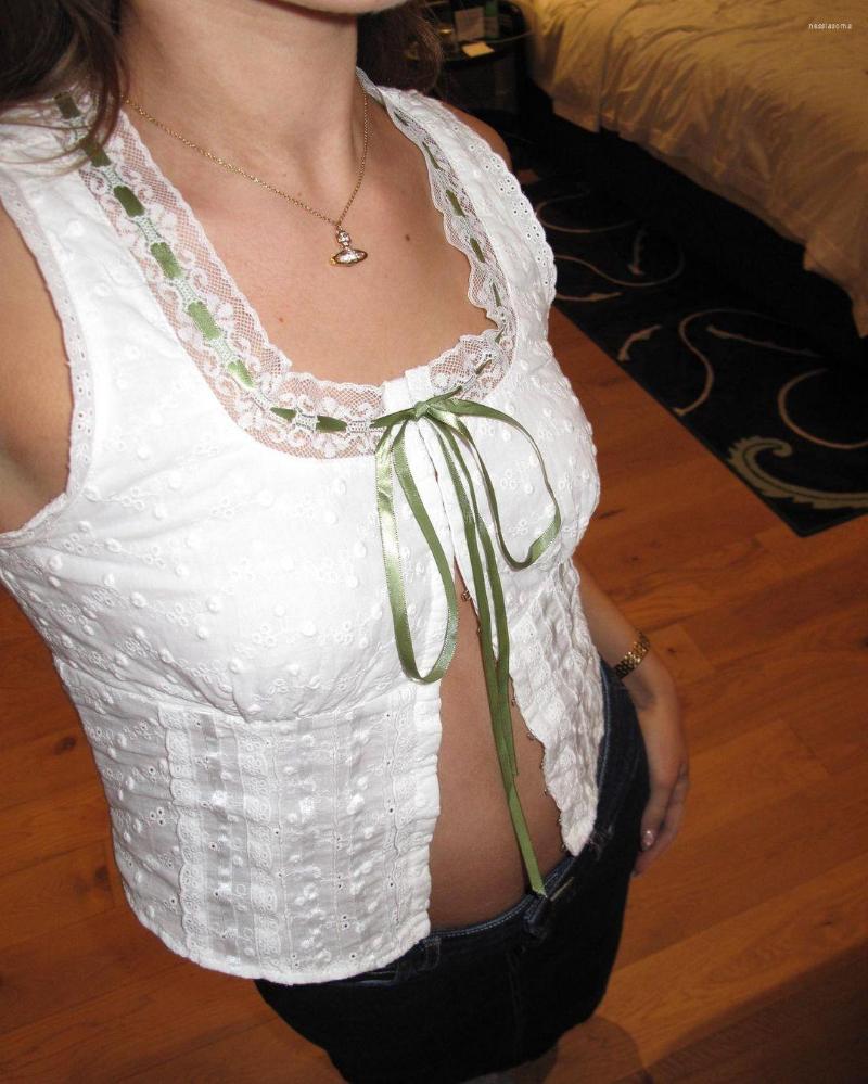 Women' Tanks Fairycore Vintage White Corset Crop Tops E-Girl Sweet Women Sleeveless Lace Frilly Bandage Square Neck Kawaii Vest
Women' Tanks Fairycore Vintage White Corset Crop Tops E-Girl Sweet Women Sleeveless Lace Frilly Bandage Square Neck Kawaii Vest