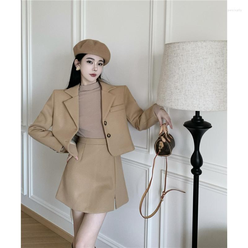 Two Piece Dress UNXX Autumn Brown Skirt Set Women Fashion Cropped Slim Woolen Blazers Mini Skirts Vintage Suits Woman's Clothing, Khaki
Two Piece Dress UNXX Autumn Brown Skirt Set Women Fashion Cropped Slim Woolen Blazers Mini Skirts Vintage Suits Woman's Clothing, Khaki