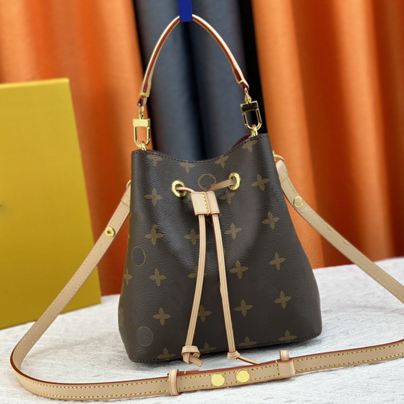 Designer Bag Womens Classic Presbyopia Shoulder Bag Mini Bucket Bag Fashion leather canvas bag Multifunctional portable handbag #46581, Brown
Designer Bag Womens Classic Presbyopia Shoulder Bag Mini Bucket Bag Fashion leather canvas bag Multifunctional portable handbag #46581, Brown