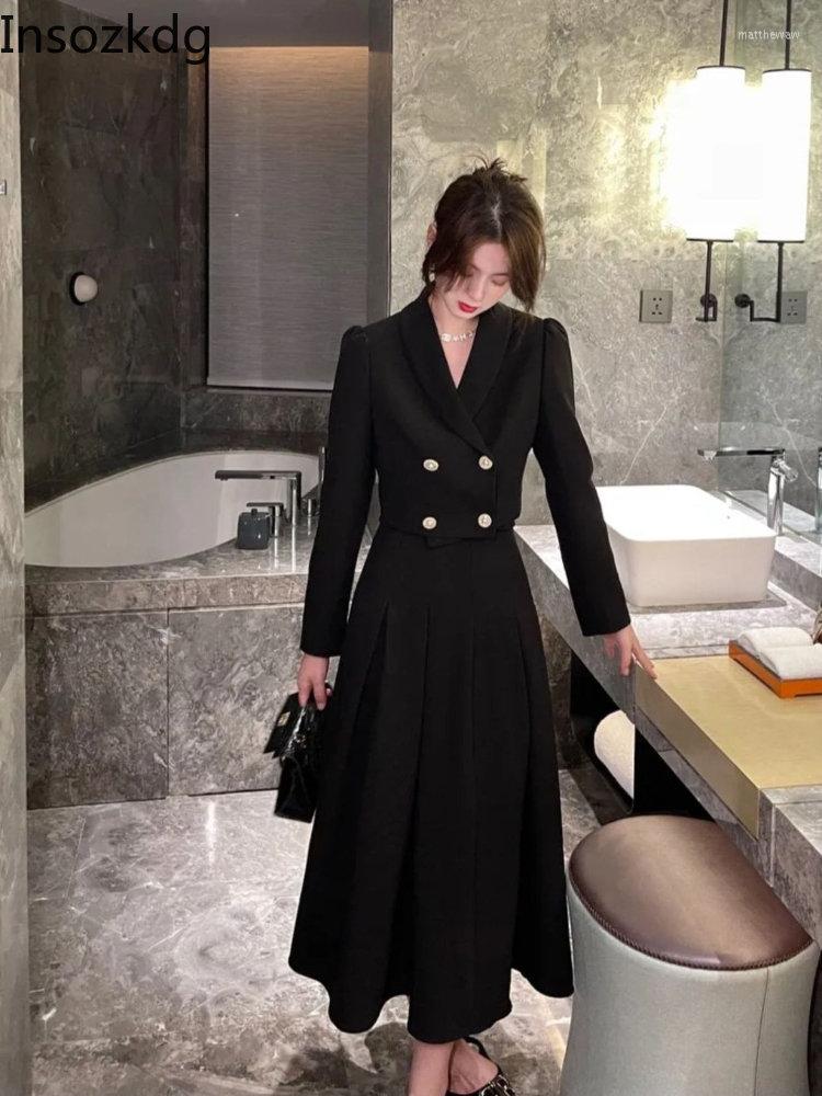 Two Piece Dress Lnsozkdg Office OL 2-Piece Set Women 2023 Autumn French Elegant Sweet Wind Outfits Double Breasted Blazer Midi Swing Skirt, Black skirt
Two Piece Dress Lnsozkdg Office OL 2-Piece Set Women 2023 Autumn French Elegant Sweet Wind Outfits Double Breasted Blazer Midi Swing Skirt, Black skirt