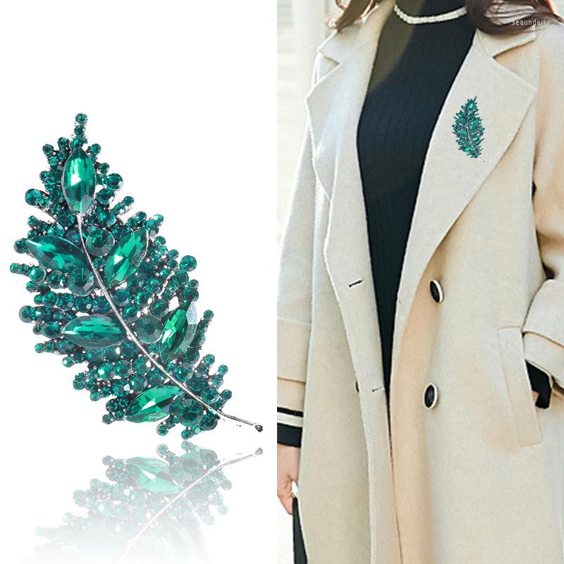 Brooches Leaves Fashion Creative Leaf Brooch Elegant Trend Women's Antique Silk Scarf Button Accessory Pin
Brooches Leaves Fashion Creative Leaf Brooch Elegant Trend Women's Antique Silk Scarf Button Accessory Pin