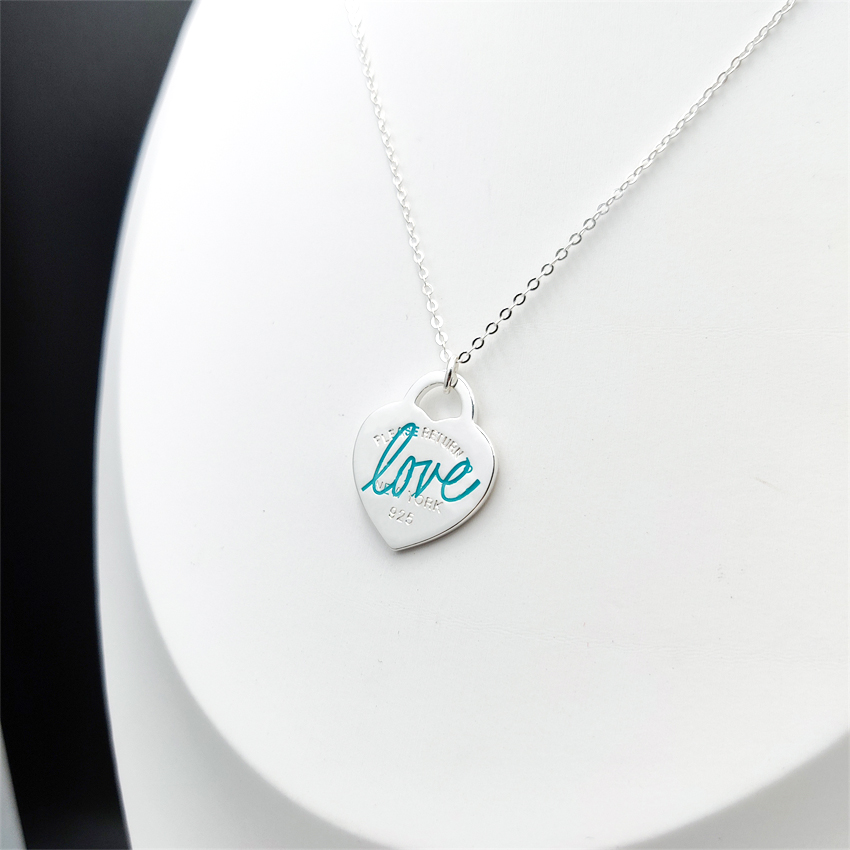 NEW Silver Love Necklace 1:1 Original 19mm Key Pendant necklace brand classic fashion return blue heart tag charms ladies lover necklaces Designer jewelry love gift
NEW Silver Love Necklace 1:1 Original 19mm Key Pendant necklace brand classic fashion return blue heart tag charms ladies lover necklaces Designer jewelry love gift