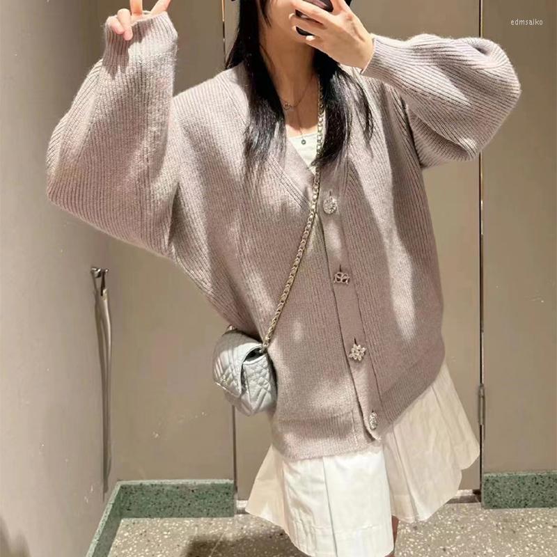 Women's Knits Kuzuwata Diamond Buttons Knitted Cardigan Warm Coat V-neck Knit Jacket Tops Japanese Spring Women's Sweater, Light grey
Women's Knits Kuzuwata Diamond Buttons Knitted Cardigan Warm Coat V-neck Knit Jacket Tops Japanese Spring Women's Sweater, Light grey