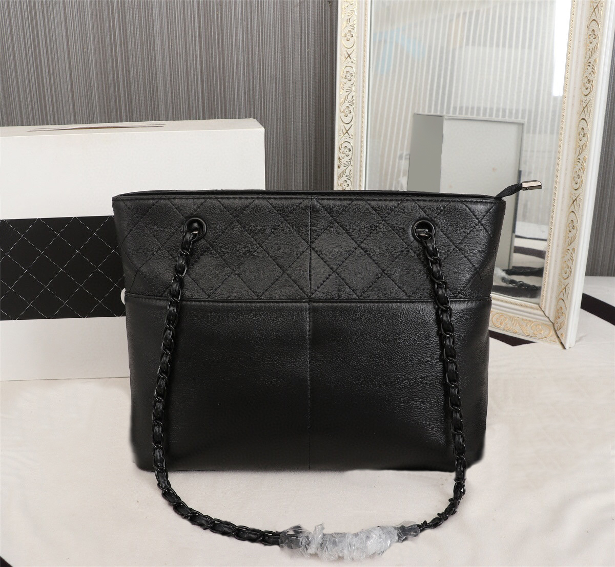 2023 luxury brand women handbags + lambs tote bags sheepskin leather shoulder purse large size wallets Wholesale
2023 luxury brand women handbags + lambs tote bags sheepskin leather shoulder purse large size wallets Wholesale