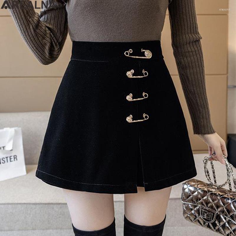 Women' Shorts Women' High Waist Casual Golden Velvet Black Skirt Spring Korean Style A-Line Loose Oversize Clothing Office 5XL
Women' Shorts Women' High Waist Casual Golden Velvet Black Skirt Spring Korean Style A-Line Loose Oversize Clothing Office 5XL