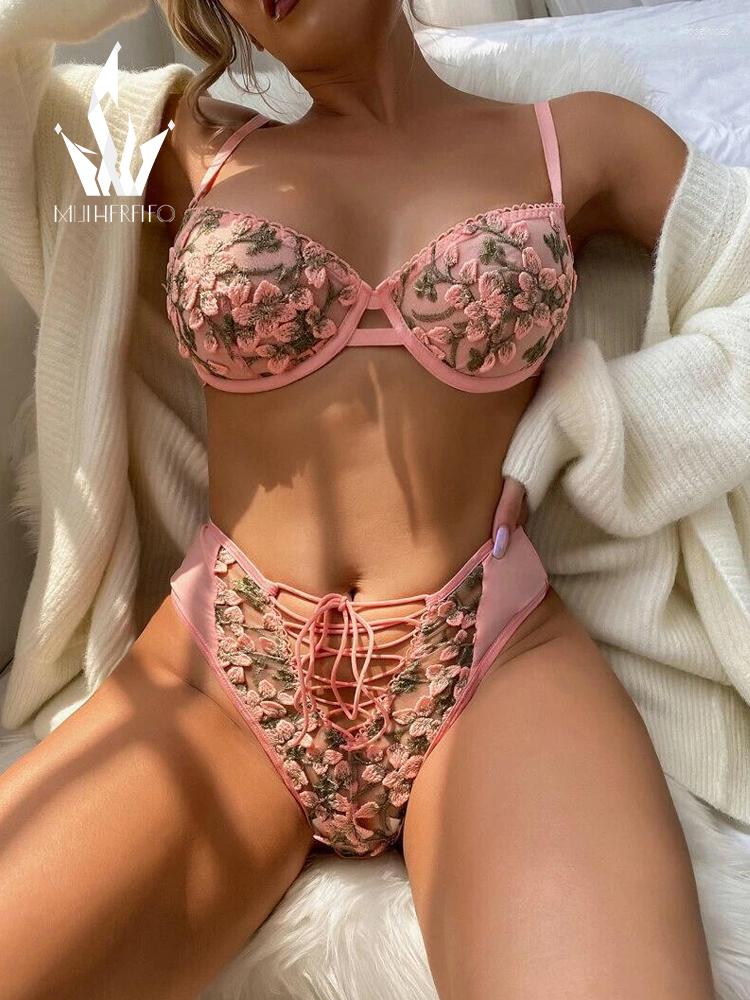 Bras Sets Mulherelfo Pink Flower Embroidered 2-Piece Underwear Set Women Strappy Sexy Lingerie Female Bra Erotic Costume
Bras Sets Mulherelfo Pink Flower Embroidered 2-Piece Underwear Set Women Strappy Sexy Lingerie Female Bra Erotic Costume
