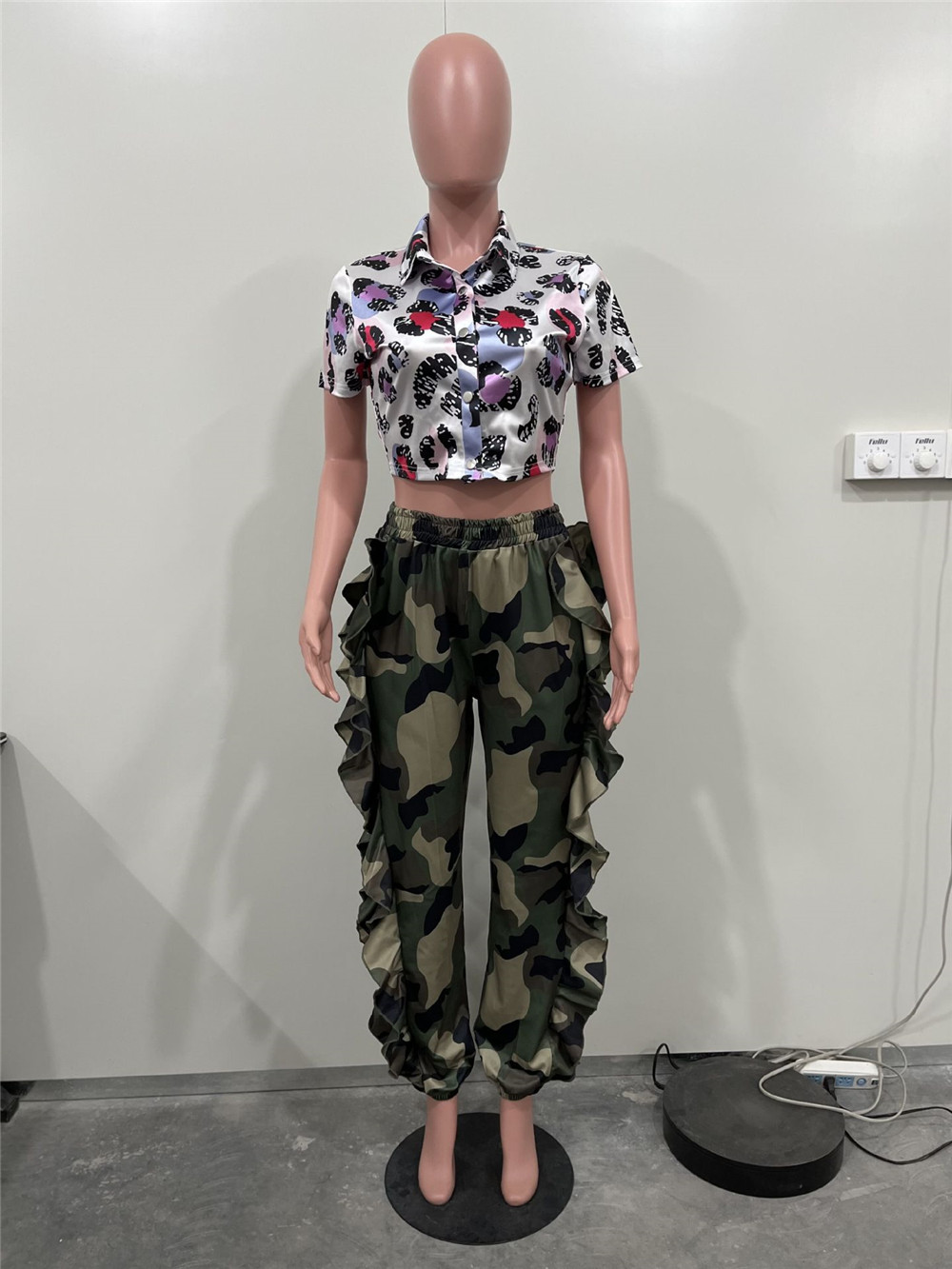 Designer Camo Pants Women Ruffles Pants Spring Summer Camouflage Trousers Fashion Stretchy Loose Pants Streetwear Bulk Clothes 9752