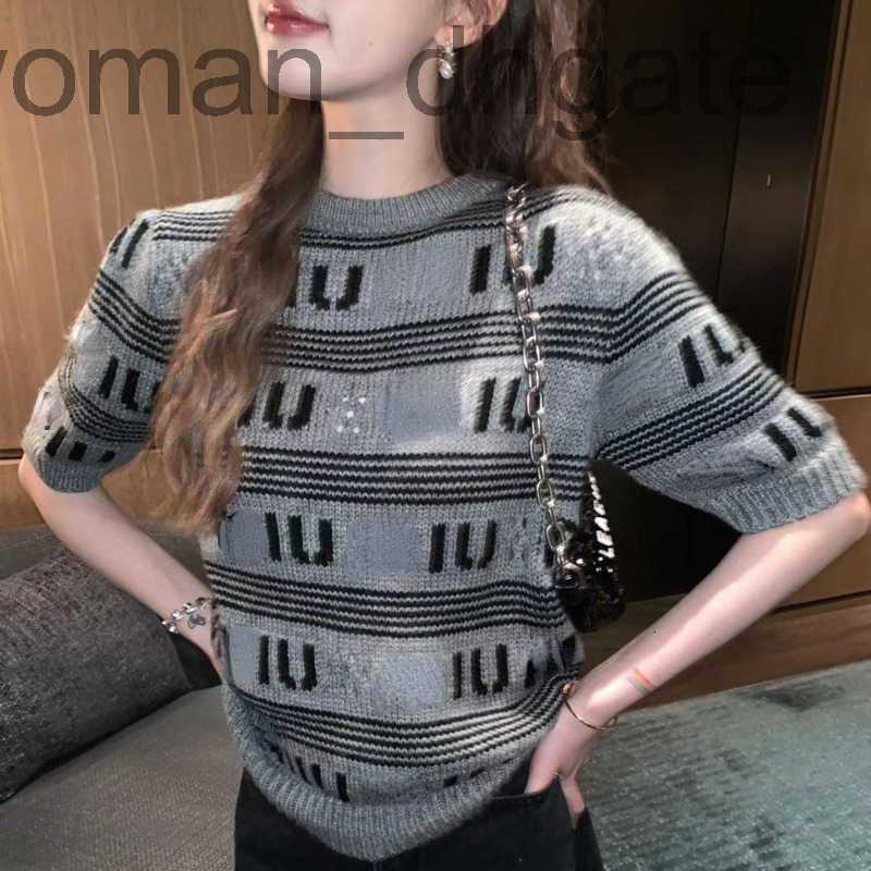 Women' Sweaters Designer23 new knitted T shirt designer sweater hollow full letter jacquard short sleeved pullover tee fashion clothing 2NWE, Gray
Women' Sweaters Designer23 new knitted T shirt designer sweater hollow full letter jacquard short sleeved pullover tee fashion clothing 2NWE, Gray