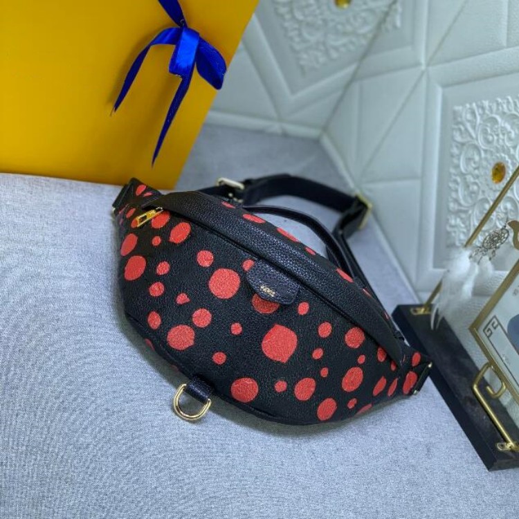 Waist Bag Designer Newest Dot Bum Bag Shoulder Bag Genuine Leather Material Waist Bags Cross Fanny Pack Crossbody Bag
Waist Bag Designer Newest Dot Bum Bag Shoulder Bag Genuine Leather Material Waist Bags Cross Fanny Pack Crossbody Bag