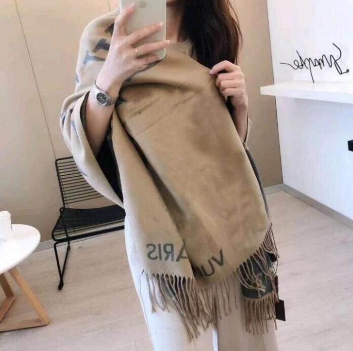 2023 New Luxury V Scarf Cashmere Thick Shawl Women Long Winter Wram Pashmina Wraps Hijab with Tassel Bufanda Foulard
2023 New Luxury V Scarf Cashmere Thick Shawl Women Long Winter Wram Pashmina Wraps Hijab with Tassel Bufanda Foulard