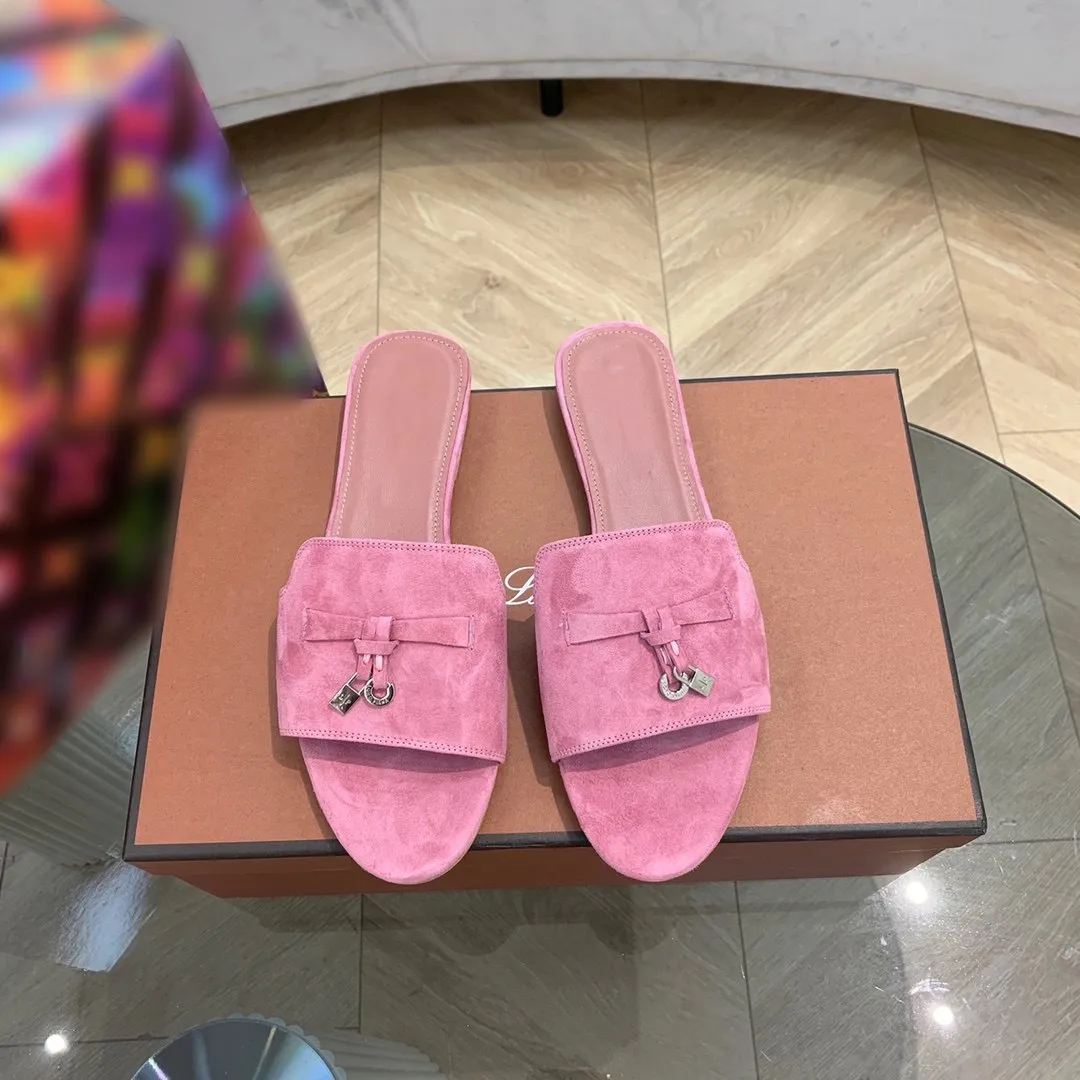 2023 Summer slides embellished suede slippers sandals shoes Genuine leather open toe casual flats for women Luxury Designe
2023 Summer slides embellished suede slippers sandals shoes Genuine leather open toe casual flats for women Luxury Designe