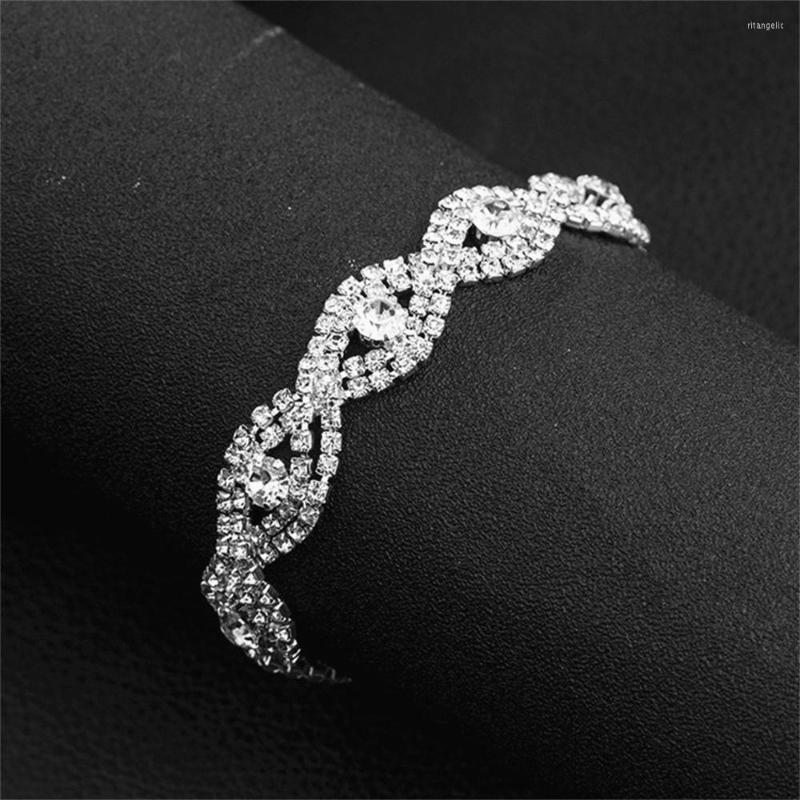 Charm Bracelets Trend Simple Square For Women Fashion Exquisite Korean Style Bangle With Rhinestones Jewelry Hand Accessories Gift
Charm Bracelets Trend Simple Square For Women Fashion Exquisite Korean Style Bangle With Rhinestones Jewelry Hand Accessories Gift