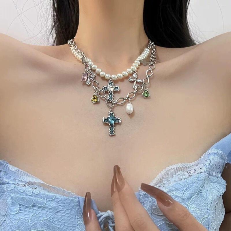 Choker Fashion Ins Wind Hip Hop Retro Pearl Necklace Christian Cross Clavicle Chain Ladies Sweet Punk Pendant Men And Women Gifts
Choker Fashion Ins Wind Hip Hop Retro Pearl Necklace Christian Cross Clavicle Chain Ladies Sweet Punk Pendant Men And Women Gifts