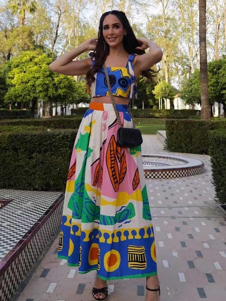 Two Piece Dress TRAF WOMEN 2023 SpringSummer Laceup Printed Stretch Suspender Top Female Fashion High Waist Skirt Twopiece Set 230419, As shown1
Two Piece Dress TRAF WOMEN 2023 SpringSummer Laceup Printed Stretch Suspender Top Female Fashion High Waist Skirt Twopiece Set 230419, As shown1