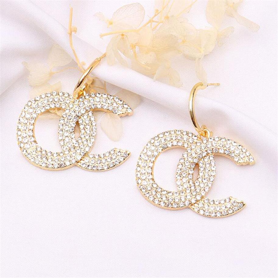 Designer Women Earrings 18K Gold Plated Earring Ear Stud Designers Brand Double Letter Crystal Rhinestone Geometric Classic Weddin346i
Designer Women Earrings 18K Gold Plated Earring Ear Stud Designers Brand Double Letter Crystal Rhinestone Geometric Classic Weddin346i