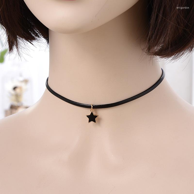 Choker Black White Star For Women Retro Punk Neck Jewelry Gothic Short Leather Necklace Collar Party Accessories Wholesale
Choker Black White Star For Women Retro Punk Neck Jewelry Gothic Short Leather Necklace Collar Party Accessories Wholesale
