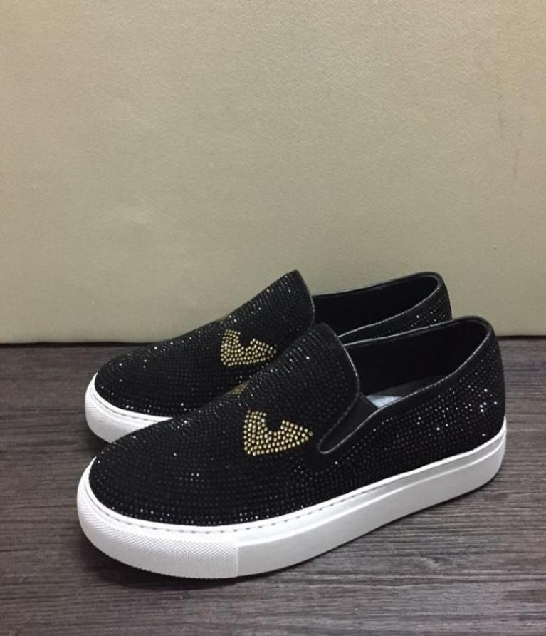 New Italy Style Fashion skull Dress Wedding Shoes Black Diamond Rhinestones Spikes men Nonslip Round Toe Casual Loafers Rivets Fl3320235
New Italy Style Fashion skull Dress Wedding Shoes Black Diamond Rhinestones Spikes men Nonslip Round Toe Casual Loafers Rivets Fl3320235