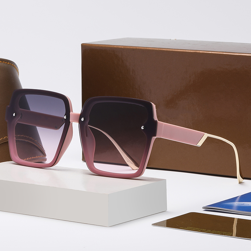23uxury G Sunglasses polaroid lens Designer letter womens Mens Goggle senior Eyewear For Women eyeglasses frame Vintage Metal Sun Glasses With
23uxury G Sunglasses polaroid lens Designer letter womens Mens Goggle senior Eyewear For Women eyeglasses frame Vintage Metal Sun Glasses With