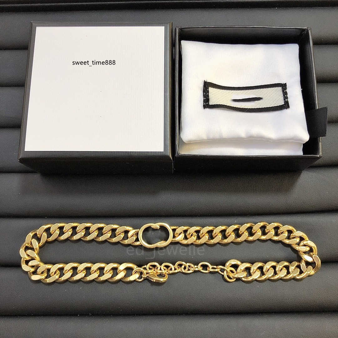 2022 Brand designer pendant gold letter neutral Necklace Fashion hip hop plated letter Valentine's Day Couple Jewelry Wedding
2022 Brand designer pendant gold letter neutral Necklace Fashion hip hop plated letter Valentine's Day Couple Jewelry Wedding